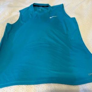 Nike Mens small shirt with SPF 40+